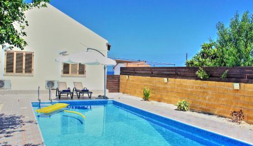 Villa - Beach Front