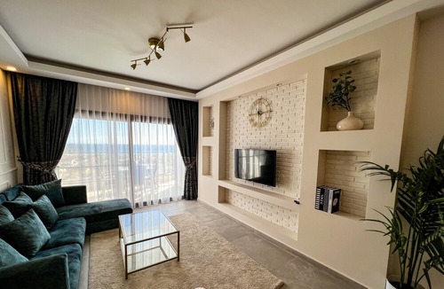 Gastria Apartment | Helena Pool 2-bdr Apartment with SeaView (Caesar Blue)