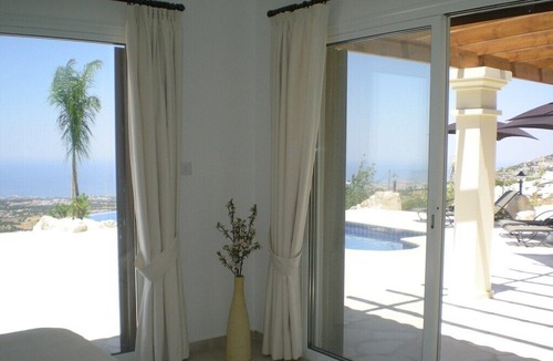 Olympos Villa | Luxury 3 bedroom villa with private infinity pool & panorama sea view. Free WIFI