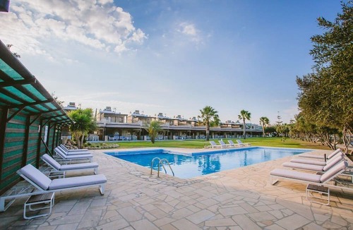 Agios Theodoros House | Elya Beach Luxury Suites