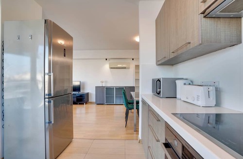 Ayios Dhometios Apartment | This apartment is a 3 bedroom(s), 2.5 bathrooms, located in Agiou Georgiou, Nicosia.