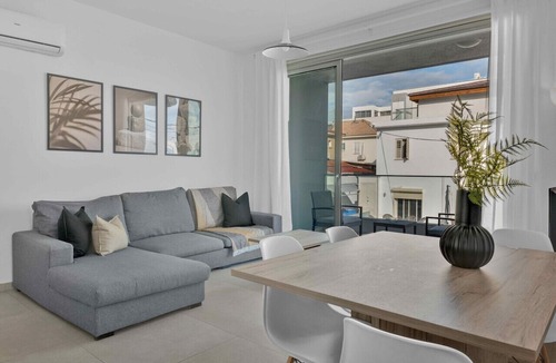 Strovolos Apartment | Phaedrus Living: Eolus Residences Artemis