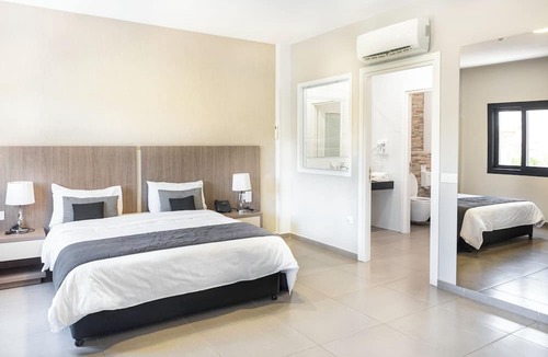 Larnaca Hotel | Rise Urban Art Hotel