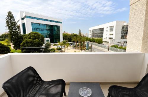 Acropolis Apartment | Spacious Apartment in Nicosia Landmark Hotel Area - Stasinou Platform 357 Ltd