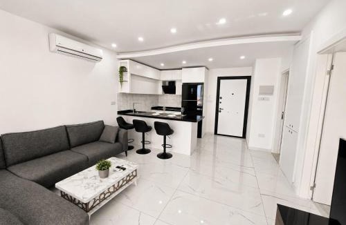 Trikomo Apartment | blue wave 11 long beach