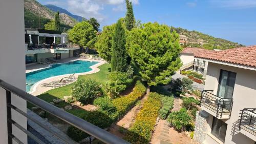 Ilgaz Apartment | Hürriyet street vineyard view holiday village R block No 2 Ilgaz Girne Kyrenia