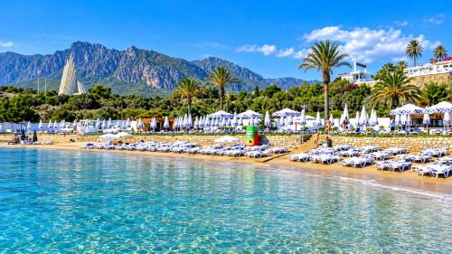 Karavas Hotel | Sea & Sky Seafront Bungalows at Escape Beach