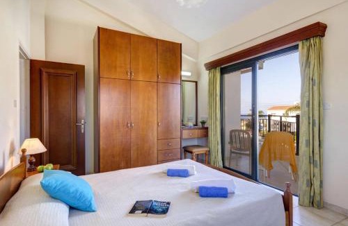 Pegeia Villa | Villa Hermes by Villa Plus