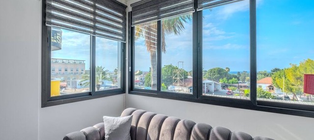 Cozy Sea View Retreat 1 min to Beach in Kyrenia in Girne