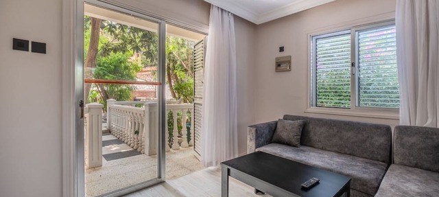 Riverside Coastal Retreat in Girne