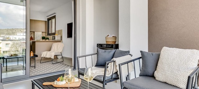 Sanders Triple - Cozy 1-bdr Apt With Balcony in Limassol