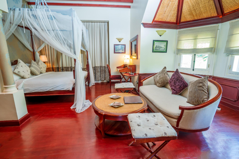 Luxury Hotel Room w Pool Near Beach in Kyrenia in Girne