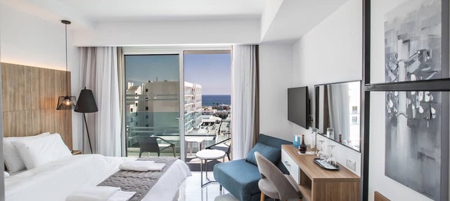 The Blue Ivy Hotel and Suites in Paralimni