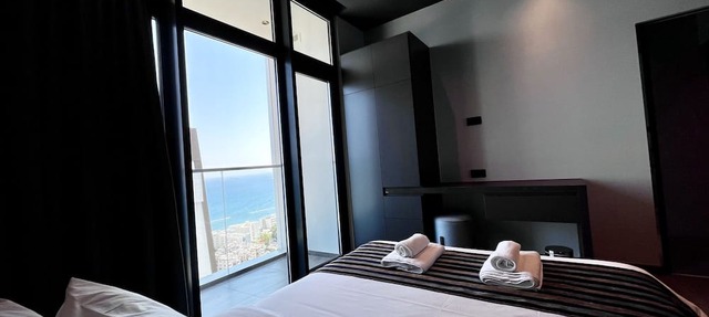128 LIM - 2005 Stay Only Tower Suite in Limassol