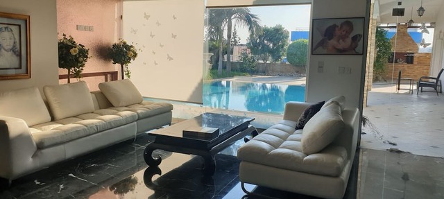 Beautiful spacious house with swimming pool in Limassol