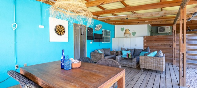 Charming 2-bedroom house with big terrace for rinse gear and grill in Bouvet Island