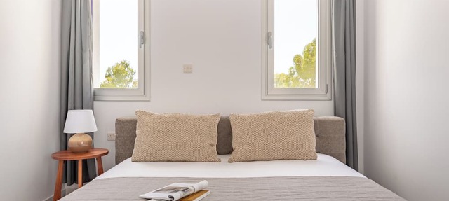 Sanders Cruise - Lovely Studio Apt With Balcony in Limassol