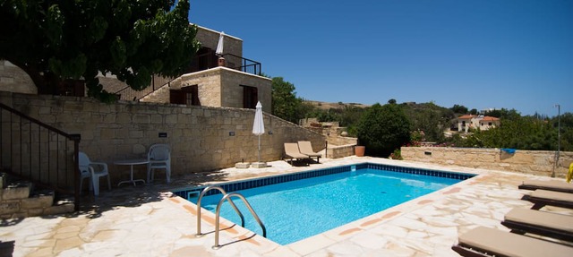 Elpida's Stone Houses in Goudi