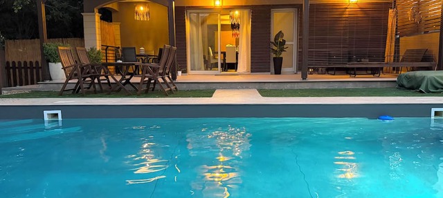 Villa no7|Private pool,7 min walk to the beach & Four Seasons in Limassol