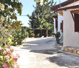 Hidden Valley - Charming 2BR House in Miliou in Miliou