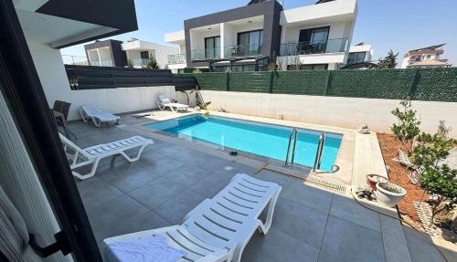Twinsalamis Family Villa in Yeni Bogazici