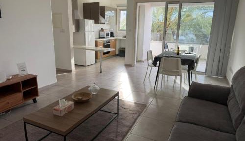 Two Bedrooms Apartment with Private Balcony in Pano Lakatamia