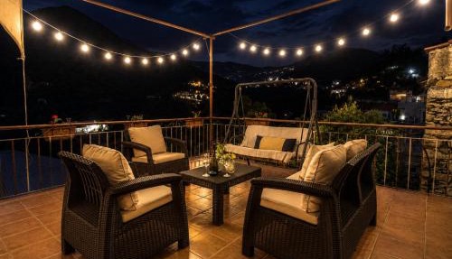 Stardust Mountain House - Village Center House - Terrace, BBQ & Wood Stove in Kalopanayiotis