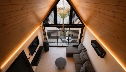 NOE Suites in Ayios Theodhoros