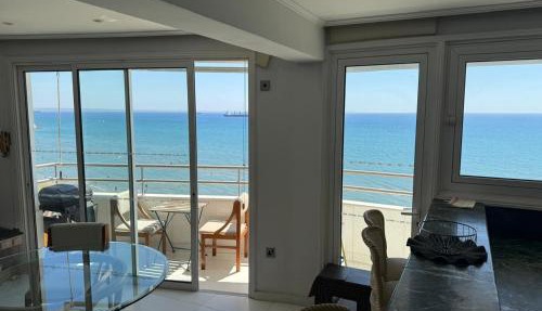 Larnaca Seaview Rooms in Larnaca