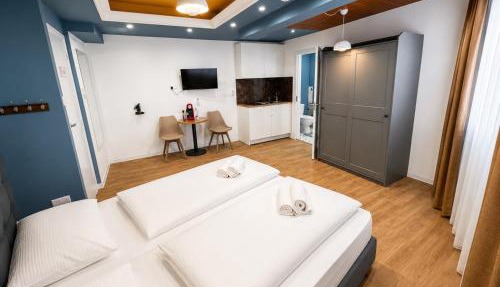 Mini Studio N6 private Bathroom and Kitchenette in Limassol