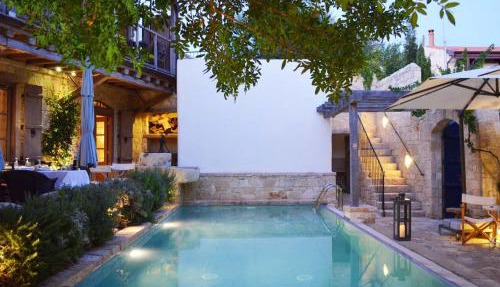 Apokryfo Traditional Guesthouse in Lofou