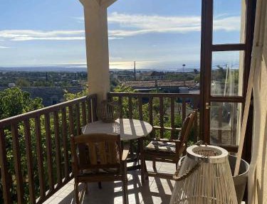 Olive Tree House in Anoyira