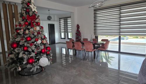 Eva Luxury Villa in Lachi