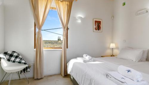 Bluearches in Pano Lefkara