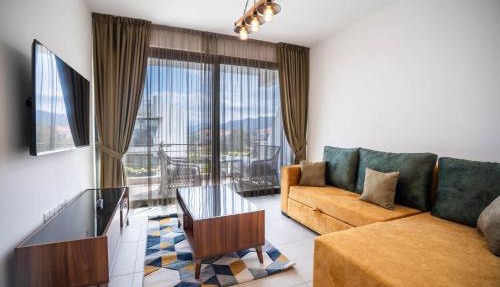C15 Apartment Pearl Island with Mountain View in Bahçeli