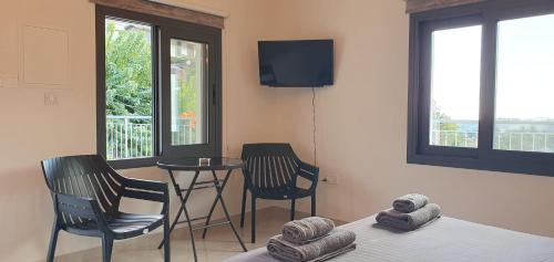 Village Gem Peledri Studio in Pelendri