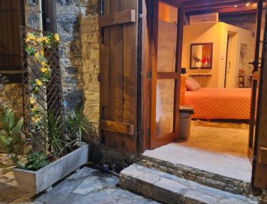 Eleni's Cottage in Apsiou