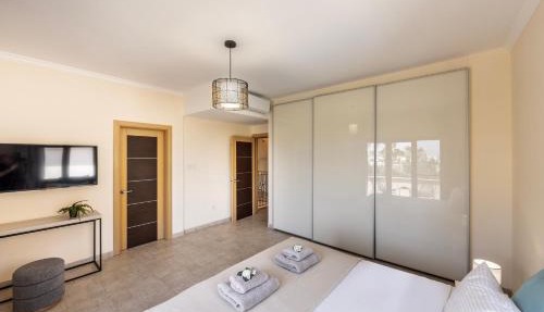 SunnyVillas: 4BR SeaFront Villa*Private Pool*BW44 in Protaras