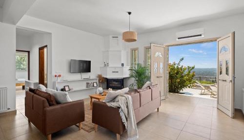 Villa Il Pino by Nomads - A Private Nature Retreat in Paphos