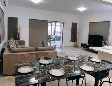 Oasi Rejuve Villa in Meneou