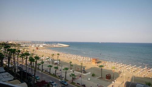 Quattro Beachfront Sea View Ap 53 in Larnaca