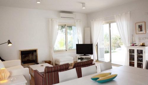 Akamas Carob Tree Villa in Neo Chorio